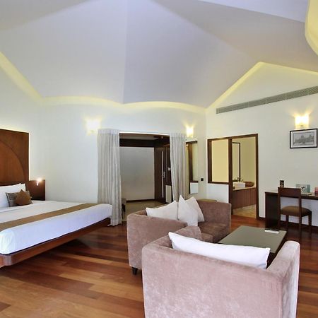 Silent Shores Resort & Spa Майсур Экстерьер фото