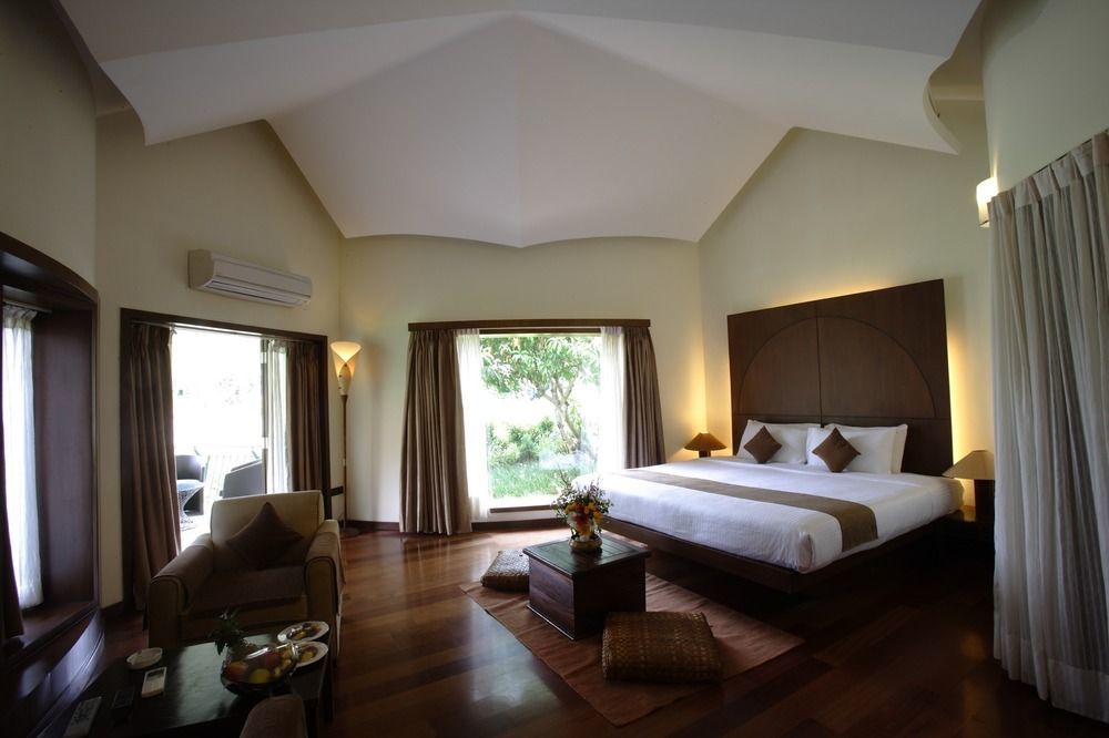 Silent Shores Resort & Spa Майсур Экстерьер фото