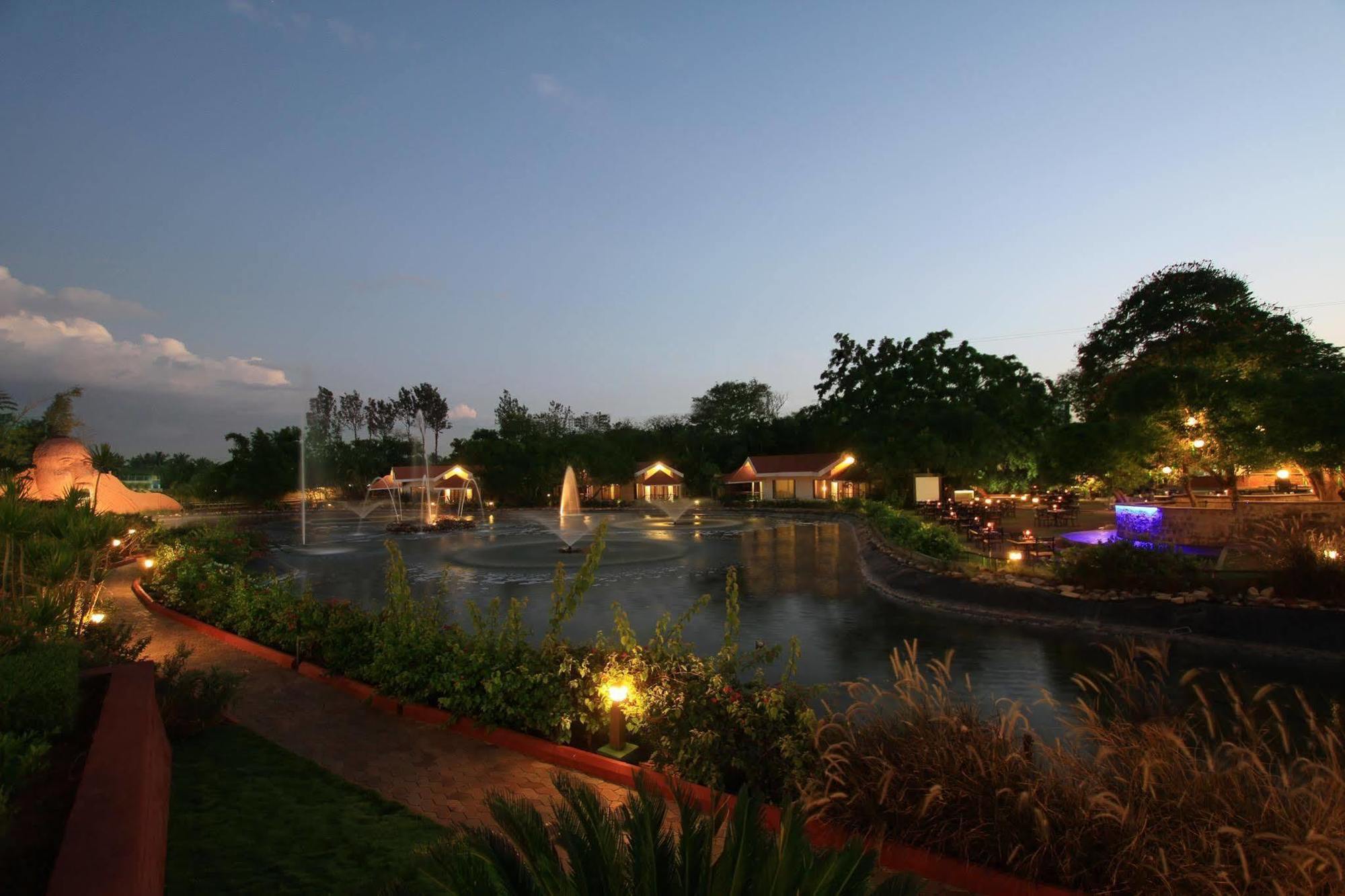 Silent Shores Resort & Spa Майсур Экстерьер фото